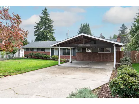 5503 NE Chateau Dr, Vancouver, WA 98661