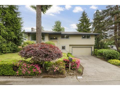 7460 Ridge Dr, Gladstone, OR 97027