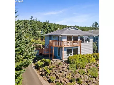 915 Bearberry Ln, Oceanside, OR 97134