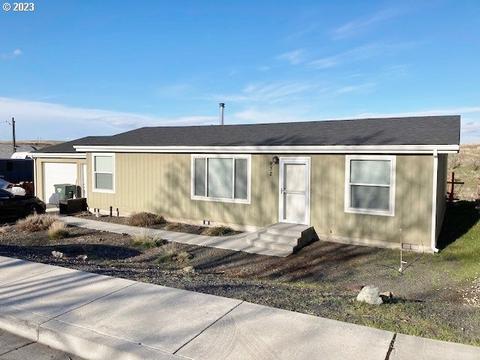932 SE 9th St, Pendleton, OR 97801 photo 1