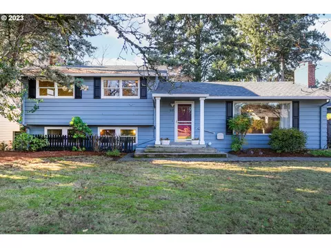 25 SE 155th Pl, Portland, OR 97233