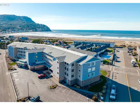 111 Mirage Condo #203, Seaside, OR 97138