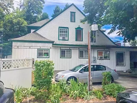 147 S Main St, Lebanon, OR 97355