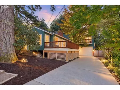 12225 SW 34th Ave, Portland, OR 97219