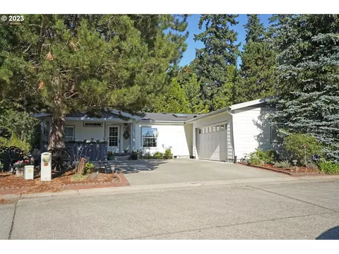 1655 S Elm St # 334, Canby, OR 97013