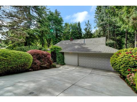 4 Cellini Ct, Lake Oswego, OR 97035