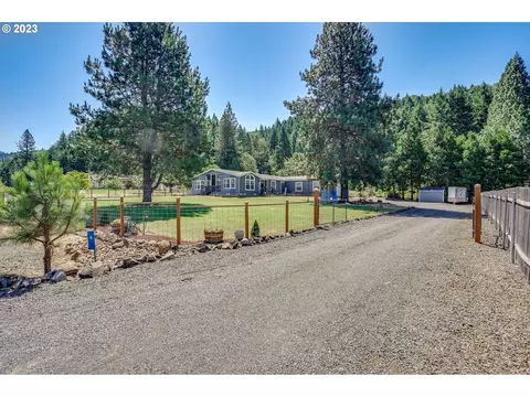 6 Fairway Dr, White Salmon, WA 98672