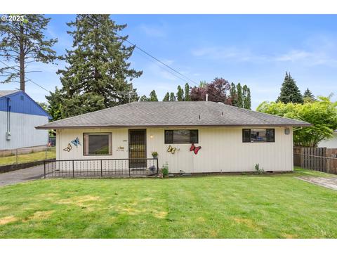 4306 SE Adams St, Milwaukie, OR 97222