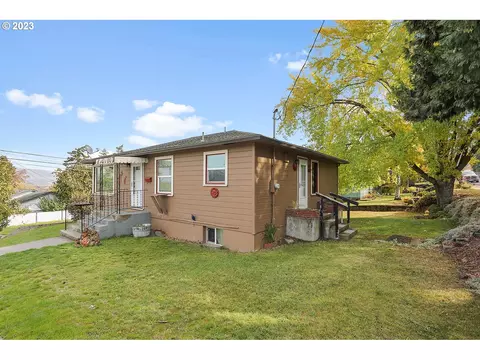 1414 Liberty St, The Dalles, OR 97058