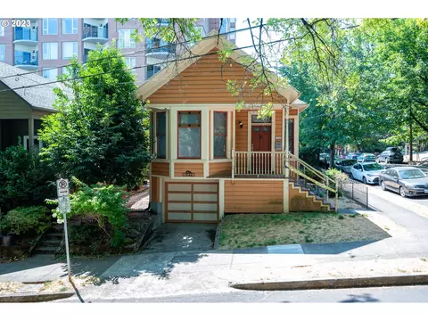 1840 SW Main St, Portland, OR 97205