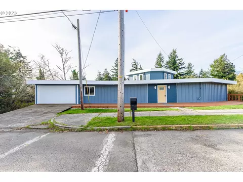 2690 Sherman Ave, North Bend, OR 97459