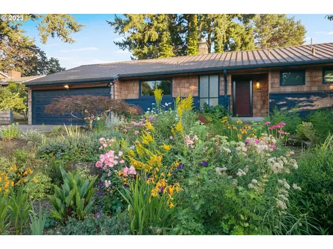 6142 SW Wilbard St, Portland, OR 97219