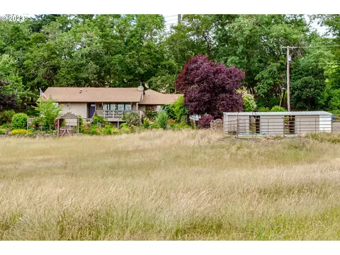 28329 W 11th Ave, Eugene, OR 97402