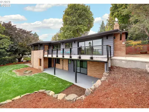 237 SW Nevada St, Portland, OR 97219
