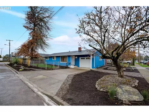 1005 NE 14th St, Mcminnville, OR 97128