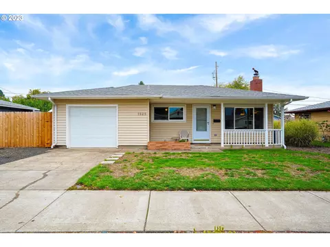 1525 Hill St, Albany, OR 97322