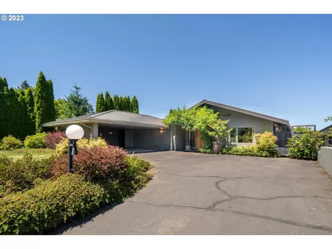 3232 NW Greenbriar Ter, Portland, OR 97210
