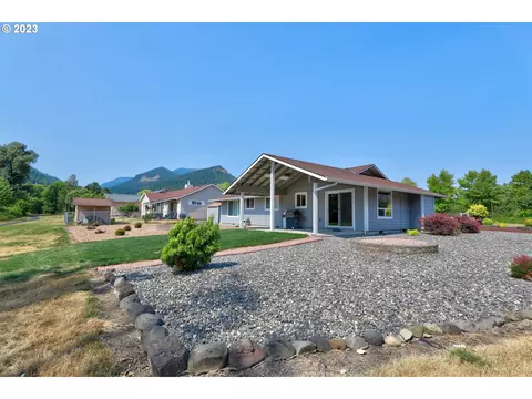 401 Columbia St, North Bonneville, WA 98639