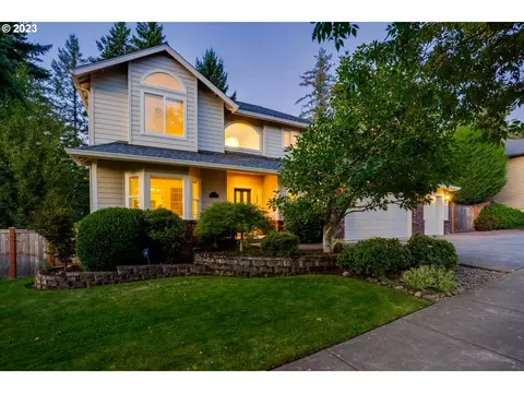 3093 Herald Ln, Eugene, OR 97405