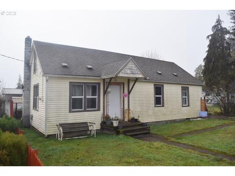 1056 Pioneer St, Philomath, OR 97370