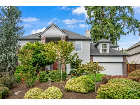 17895 SW Zenith Pl, Beaverton, OR 97007