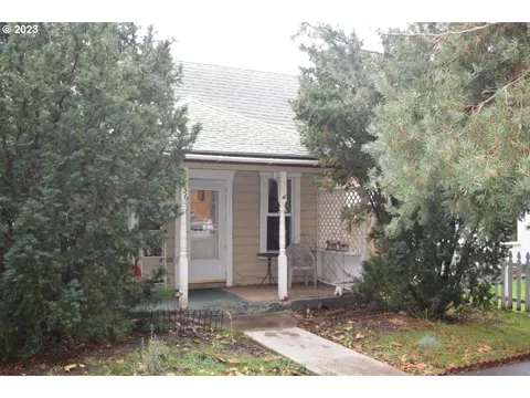 436 E Jefferson St, Athena, OR 97813