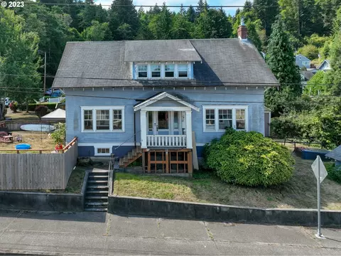 4585 Leif Erikson Dr, Astoria, OR 97103