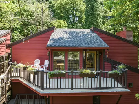 440 Boca Ratan Dr, Lake Oswego, OR 97034