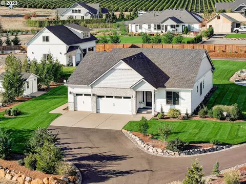 7182 Elmer Ct, Silverton, OR 97381