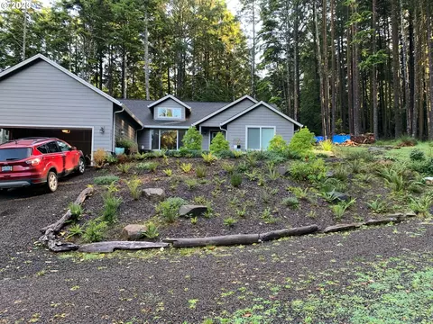 5555 9th St NW, Cape Meares, OR 97141