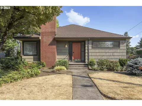 4521 SE Kelly St, Portland, OR 97206