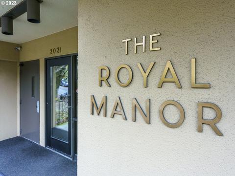 2021 SW Main St #17, Portland, OR 97205