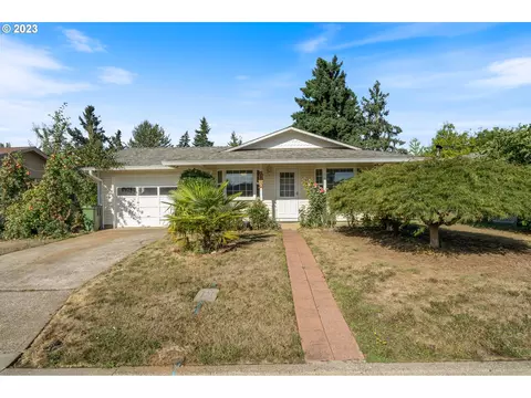 251 Olive Ave, Woodburn, OR 97071