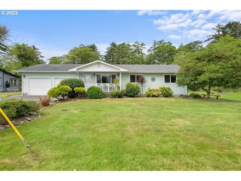 655 NW 9th St, Warrenton, OR 97146