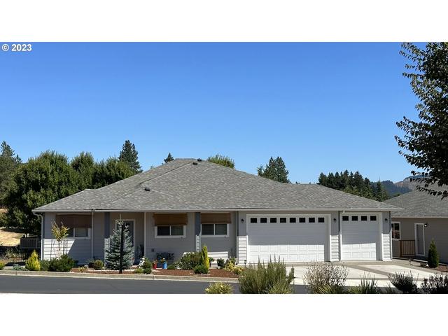 746 Divot Loop, Sutherlin, OR 97479