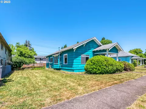 230 E St, Springfield, OR 97477