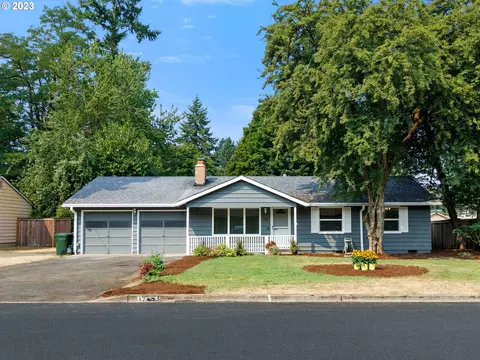 17825 SW Tualata Ave, Lake Oswego, OR 97035