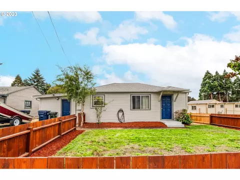 1015 W N St, Springfield, OR 97477