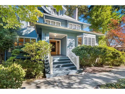 2136 NE 20th Ave, Portland, OR 97212