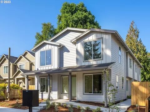 8825 N Endicott Ave, Portland, OR 97217