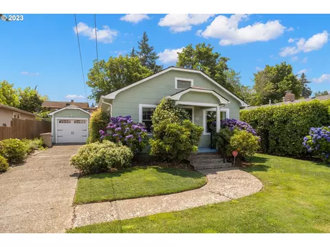 3036 SE Park Ave, Milwaukie, OR 97222