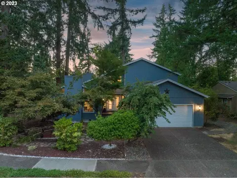 2641 Wakerobin Ct, West Linn, OR 97068