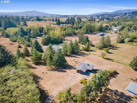 9505 Chance Rd, Tillamook, OR 97141