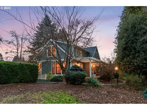 4340 SE Johnson Creek Blvd, Milwaukie, OR 97222