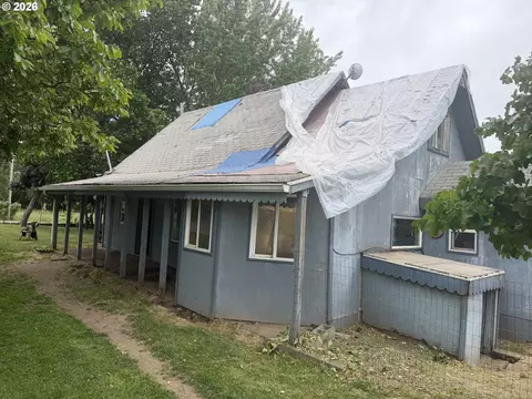1715 Cascade Dr, Lebanon, OR 97355