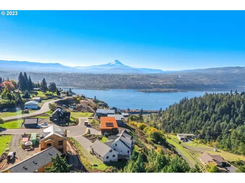 1411 Sterling Ct, White Salmon, WA 98672