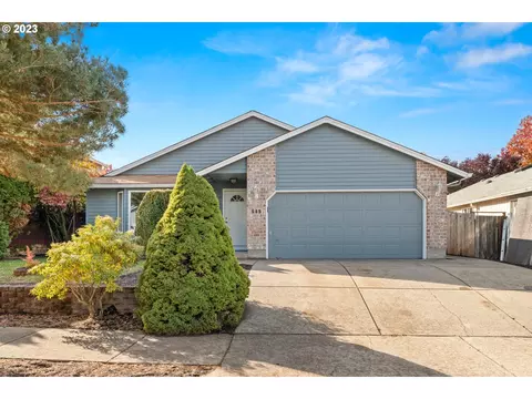 585 SE 70th Ct, Hillsboro, OR 97123