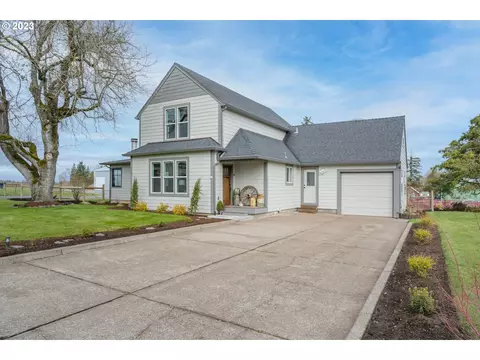8951 S Schneider Rd, Canby, OR 97013