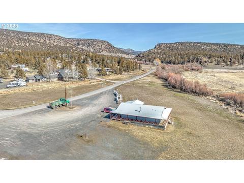 NW Barnes St, Prineville, OR 97754