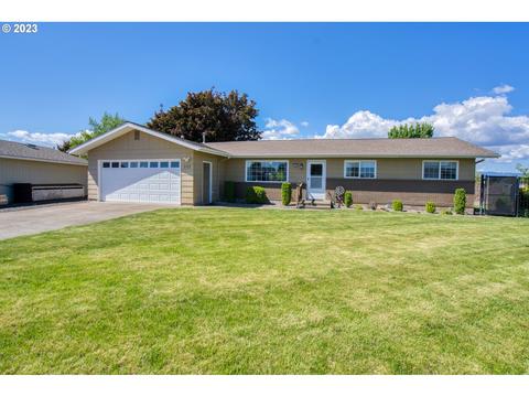 332 12th Street Ct, Goldendale, WA 98620